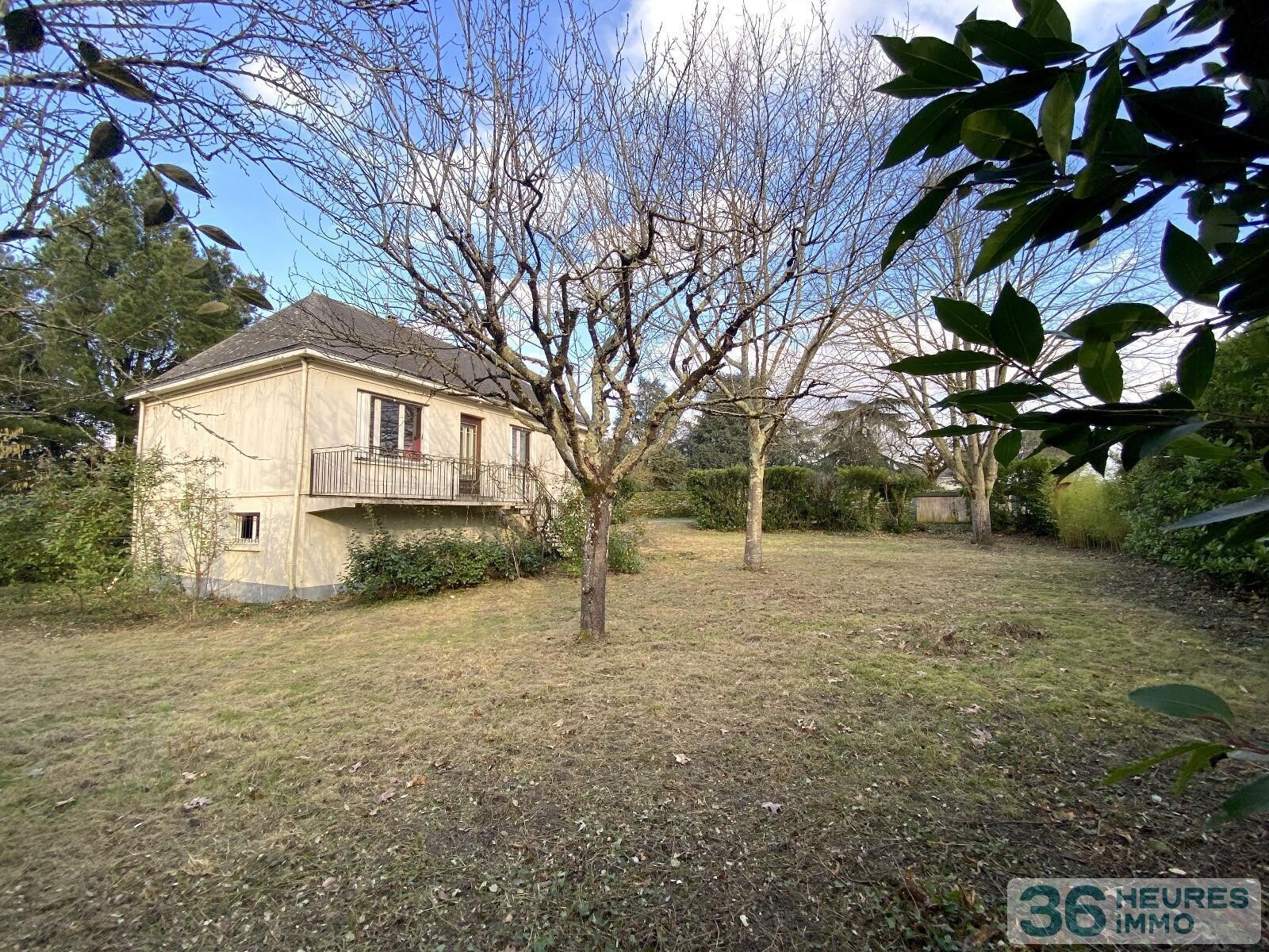Belle parcelle de 935m2 avec une maison à restaurer
