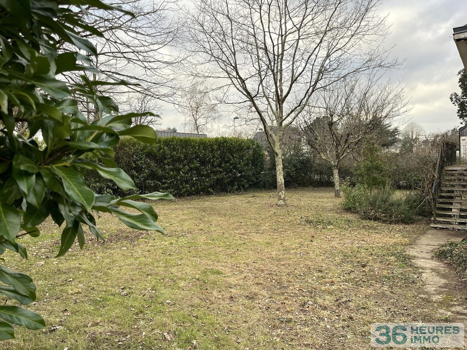 Belle parcelle de 935m2 avec une maison à restaurer