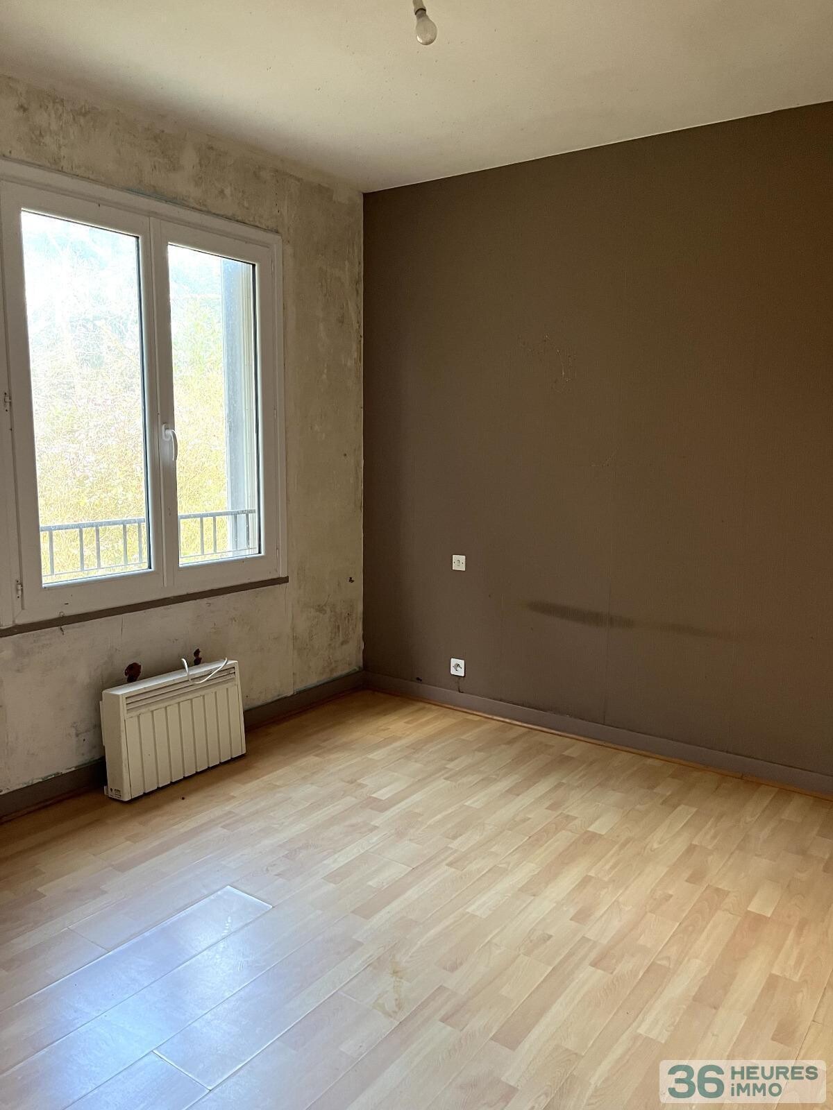 Belle parcelle de 935m2 avec une maison à restaurer