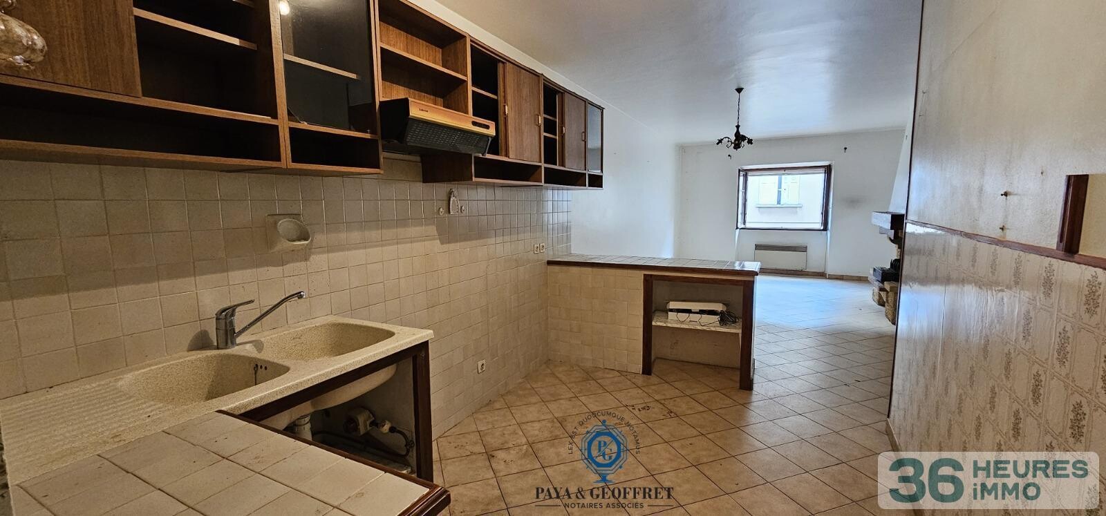 Maison de village de 114m² à rénover avec jardin à LA ROQUEBRUSSANNE