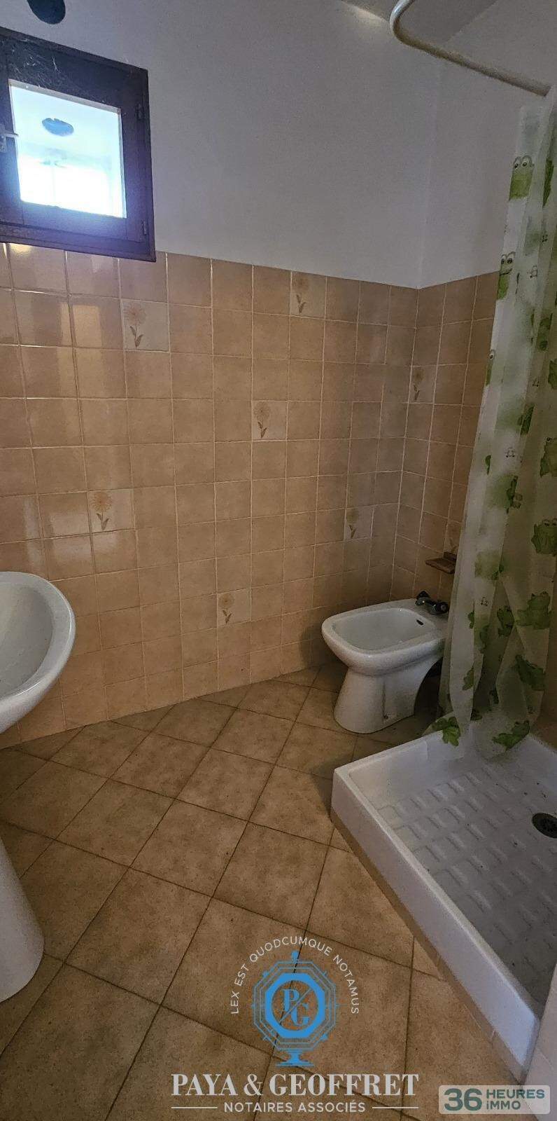 Maison de village de 114m² à rénover avec jardin à LA ROQUEBRUSSANNE