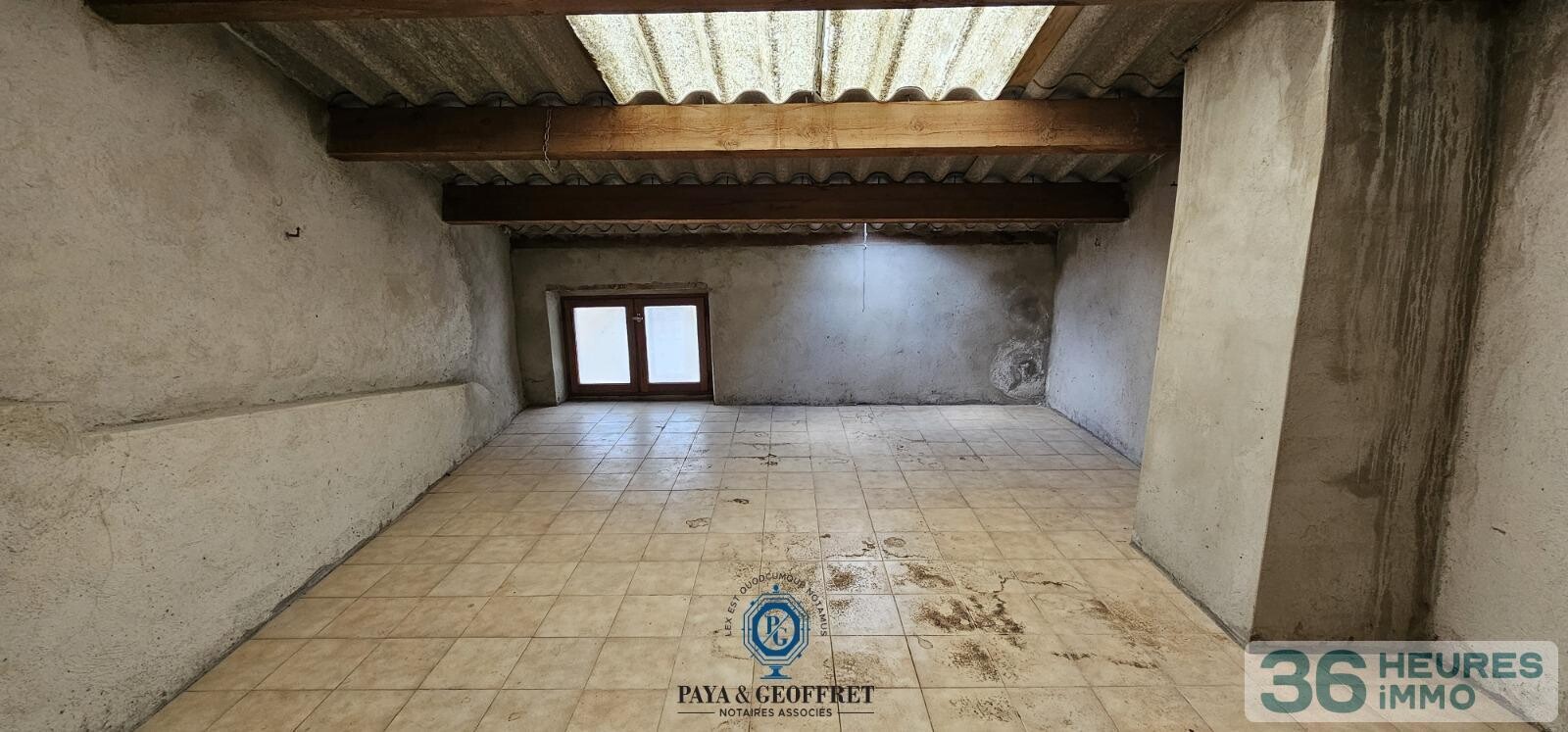 Maison de village de 114m² à rénover avec jardin à LA ROQUEBRUSSANNE