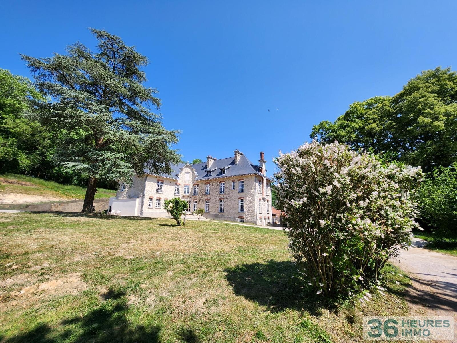 MERY PREMECY - Château de 536m² habitables sur 5ha08a32ca