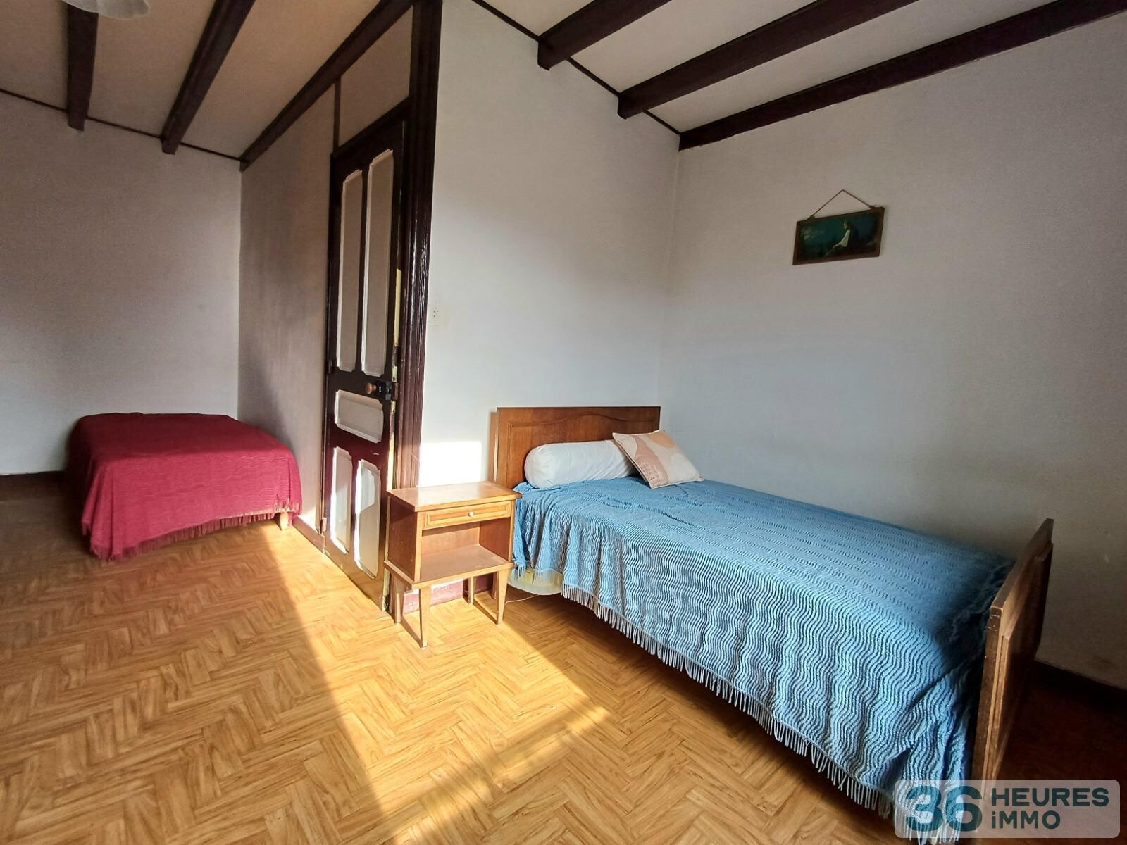 Maison en pierre avec dépendances à rénover