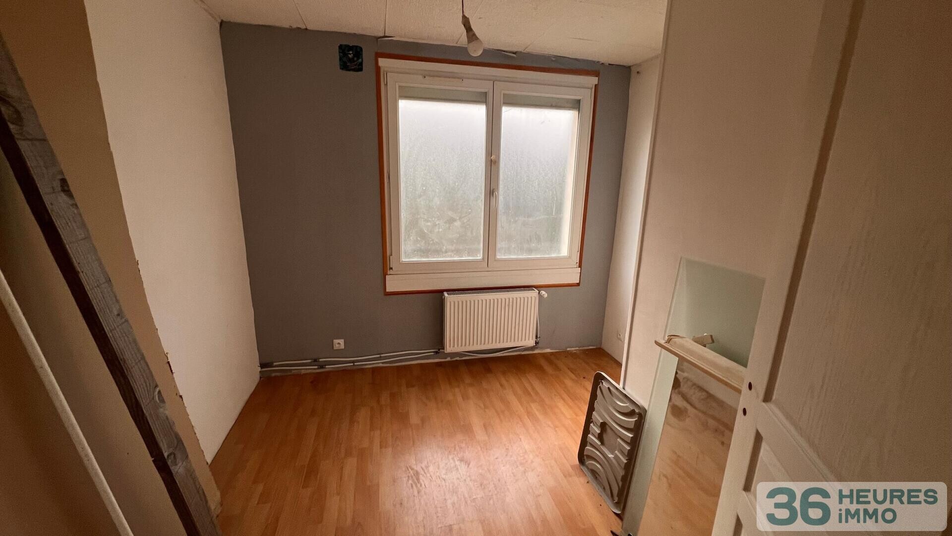 MAISON MONTREUIL AUX LIONS