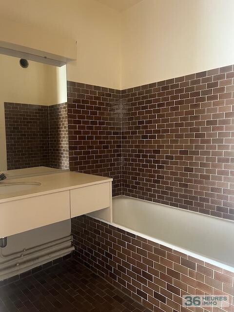 EQUEMAUVILLE (14600) proche HONFLEUR