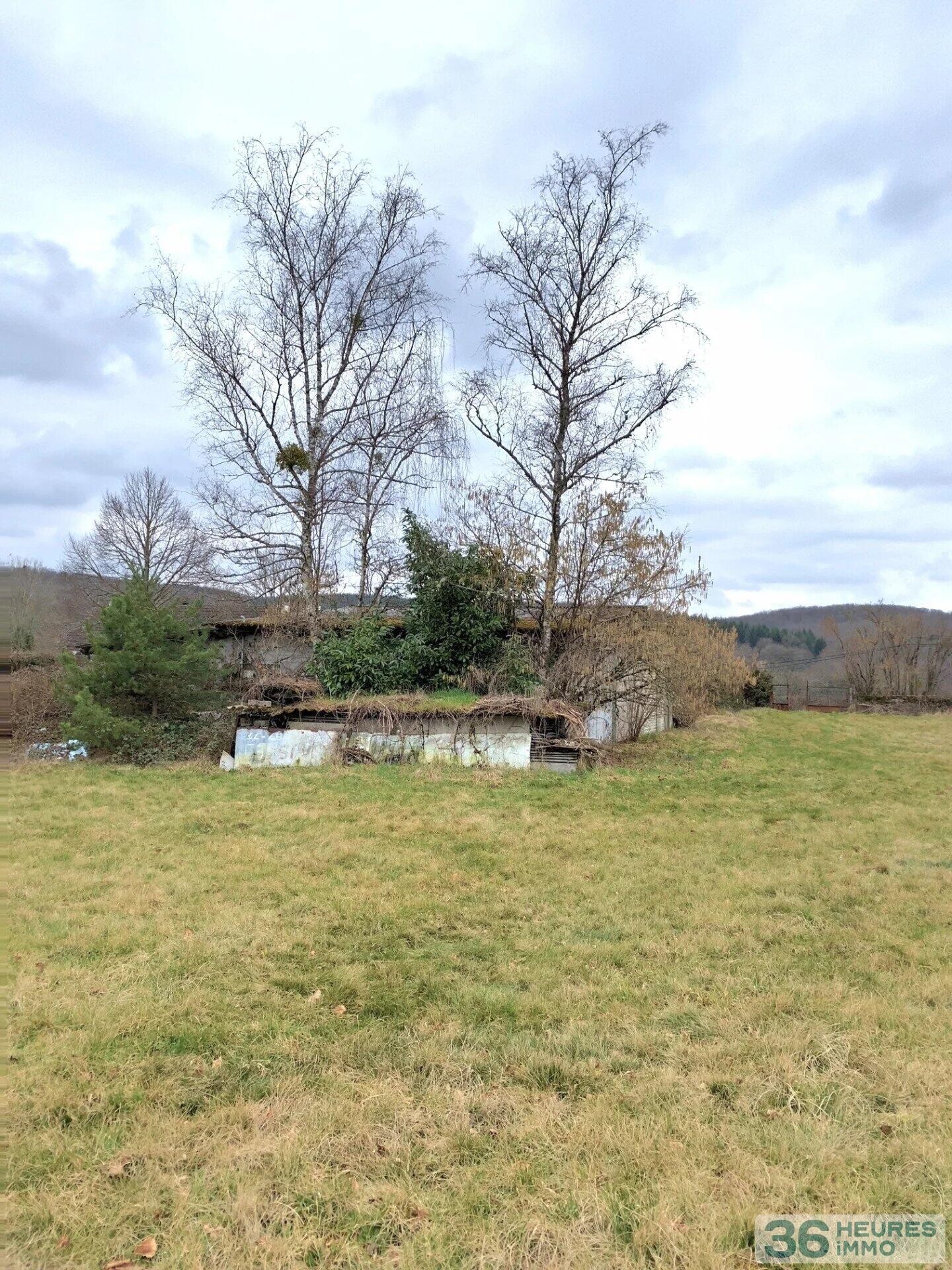 A VENDRE ENTREPÔT SUR 7 000m² de TERRAIN