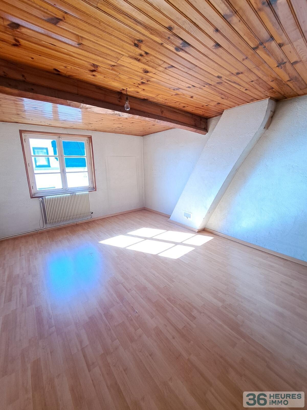 MAISON PLAIN PIED POSSIBLE AVEC JARDIN ET GARAGE 