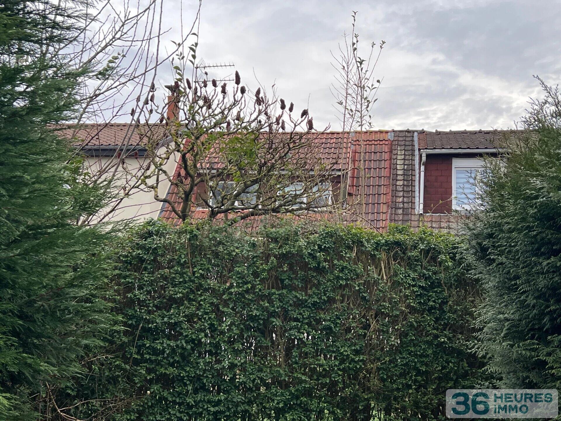 LEERS. Maison flamande 3 PIECES 77 m² Jardin