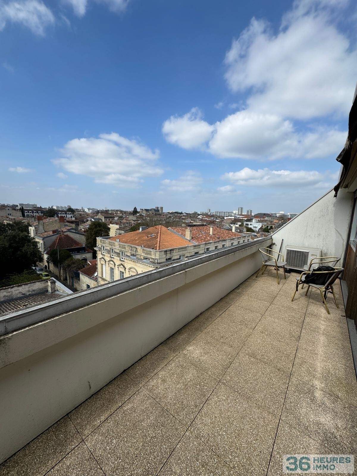 Appartement T1  avec balcon + cellier privatif dans résidence de services 