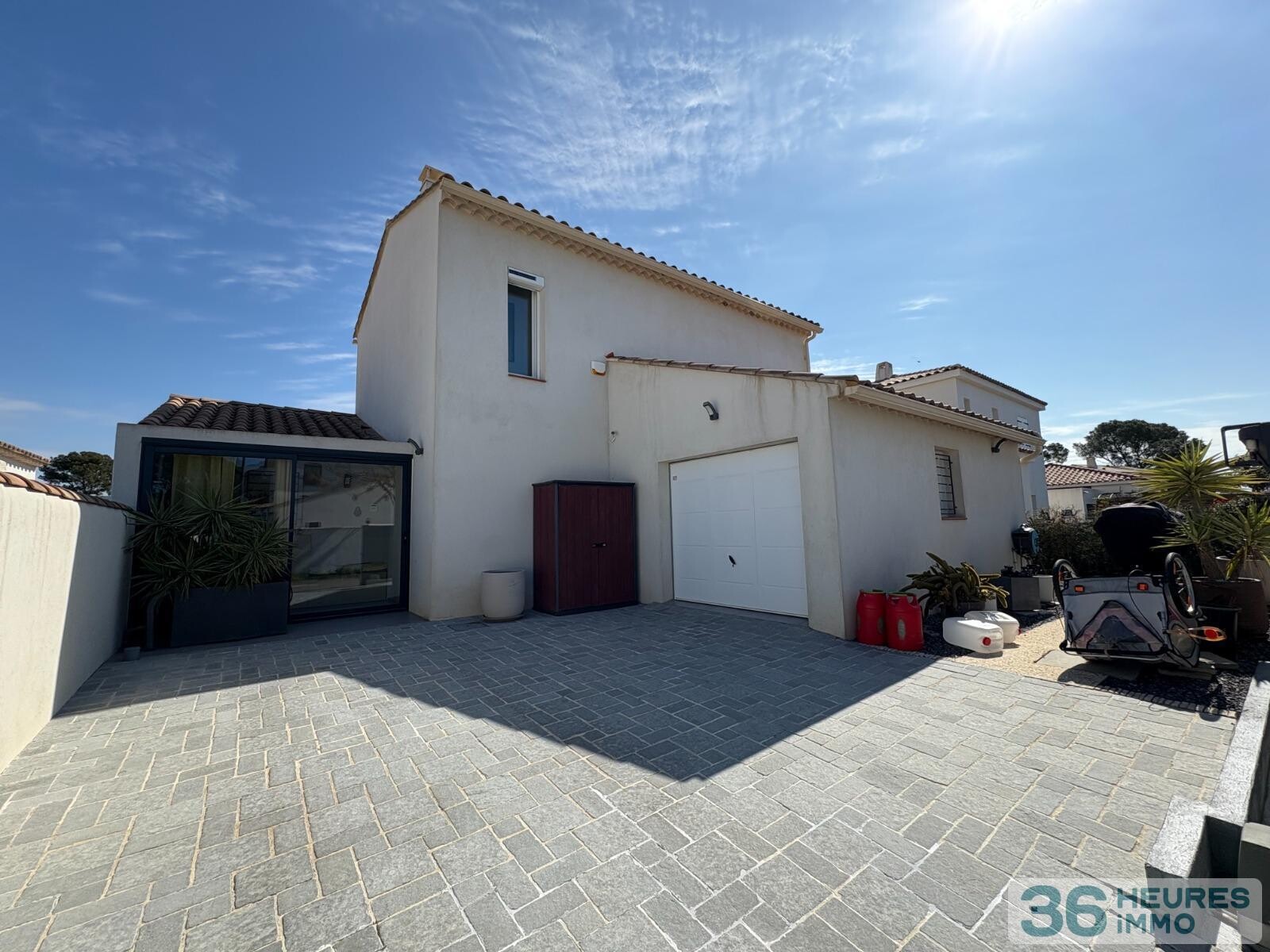 VILLA RECENTE 4 PIECES + PISCINE + GARAGE