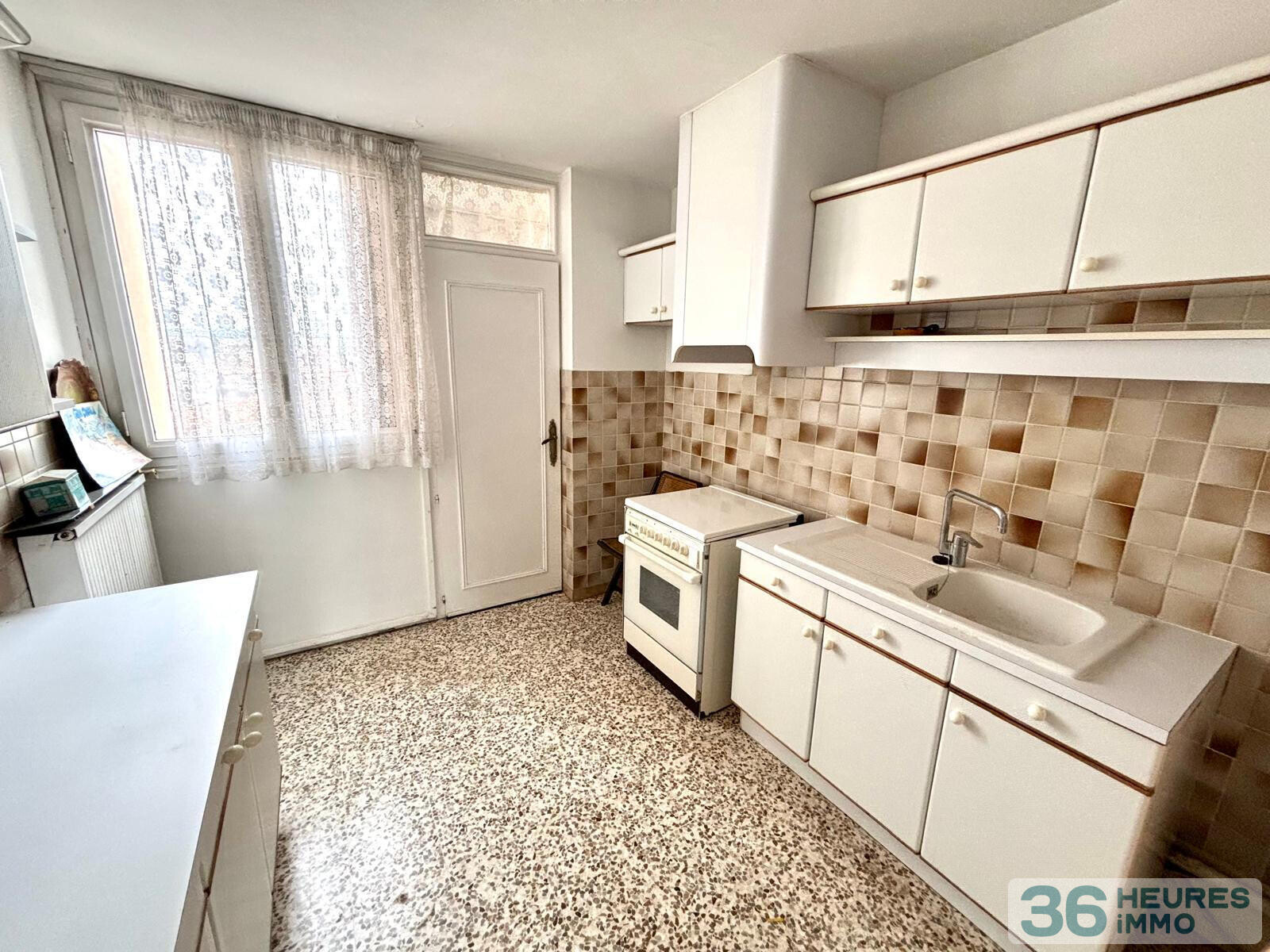 Vente interactive   appartement 102 m2 balcon, garage et cave   Vue Gardon