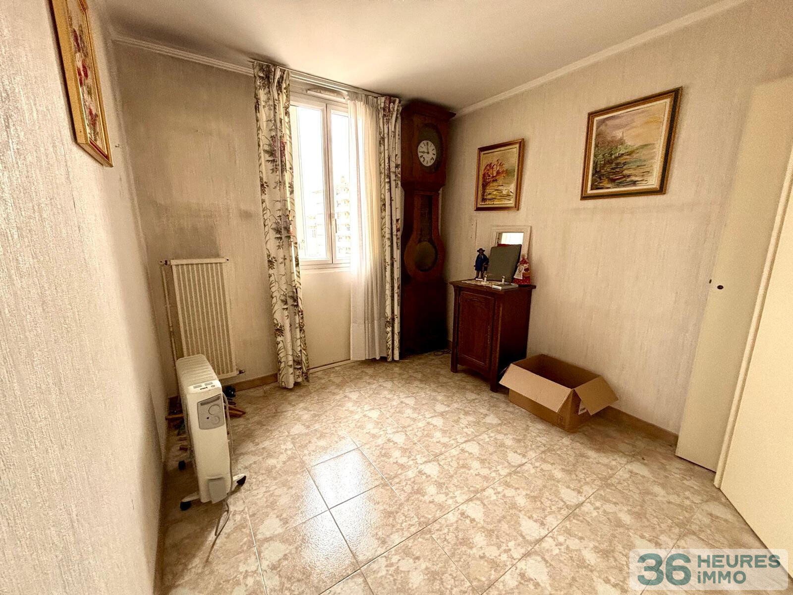 Vente interactive   appartement 102 m2 balcon, garage et cave   Vue Gardon