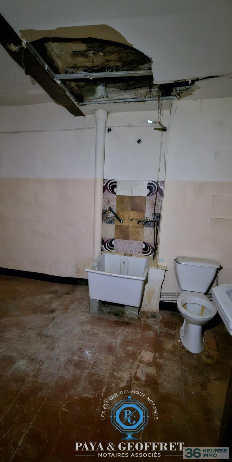 Immeuble de rapport à rénover de 276 m² à LA ROQUEBRUSSANNE