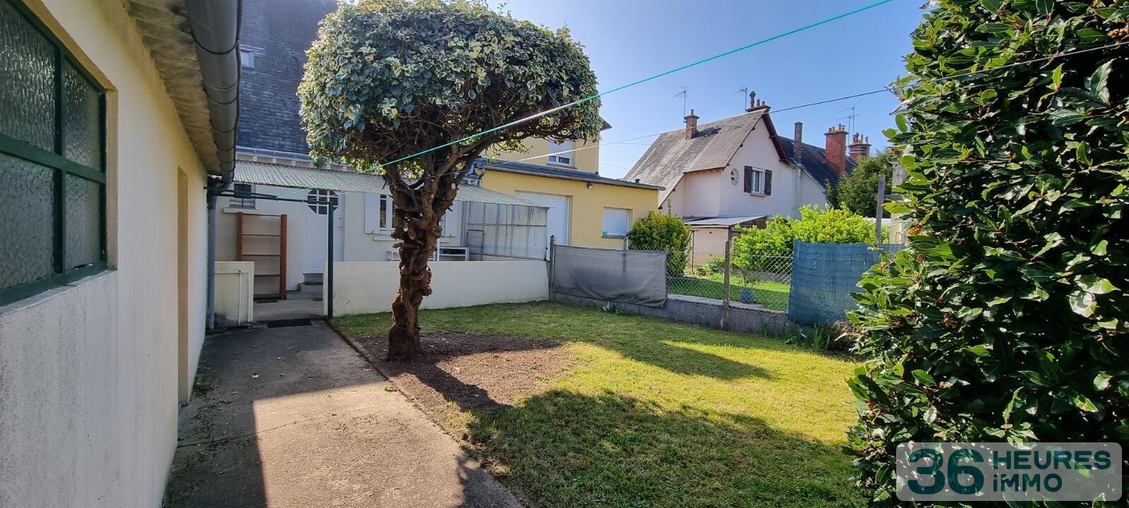 MAISON CITE DES PINS. 