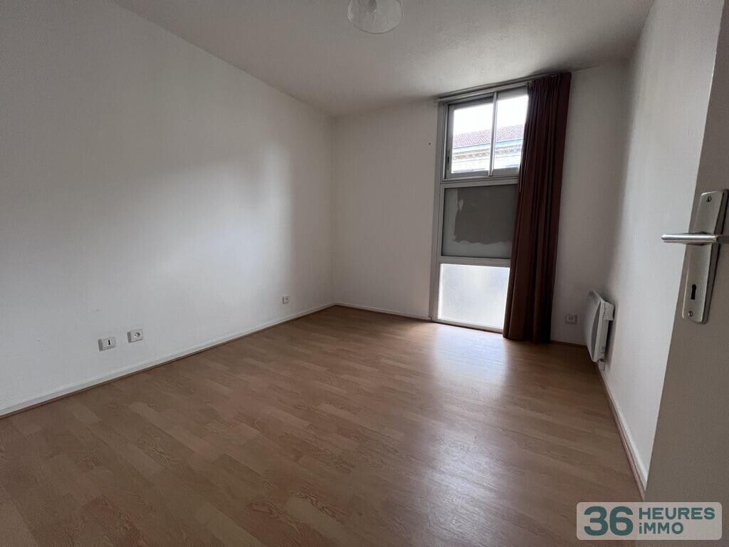 APPARTEMENT AVEC PLACE DE PARKING