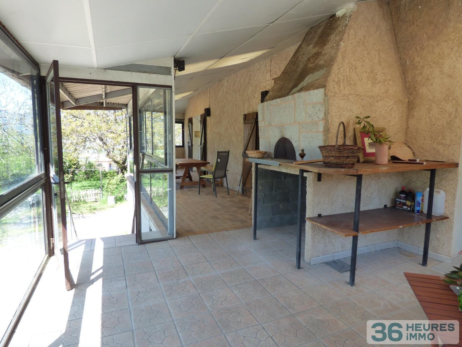 Ténement immobilier CURBANS
