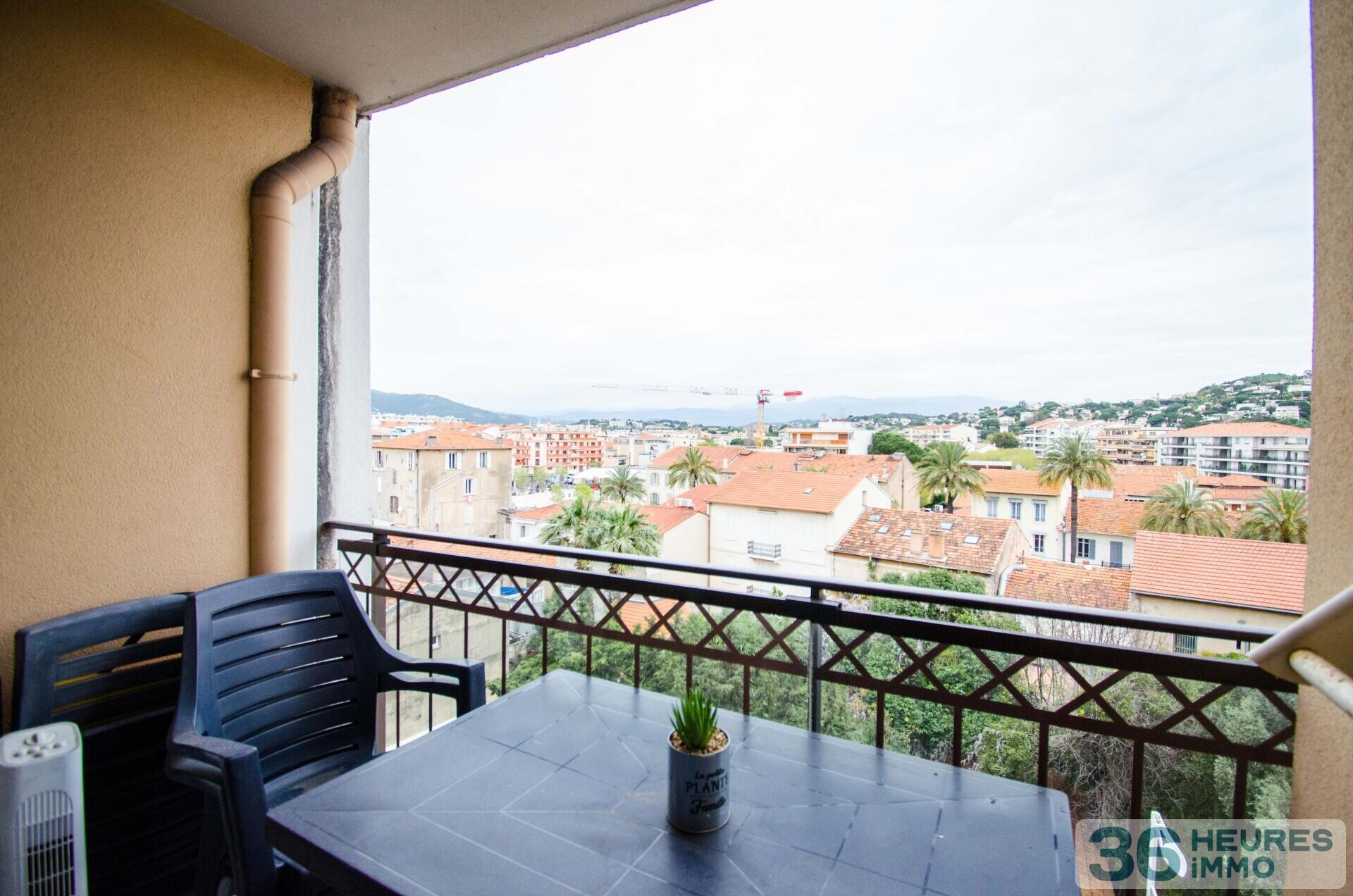 Bel appartement meublé, avec grande piscine et près des plages, idéal investisseurs