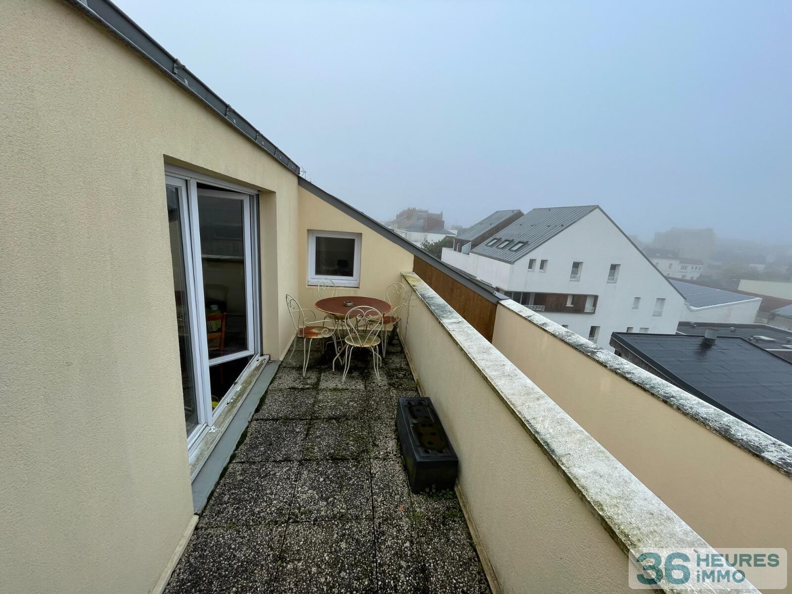 Au dernier étage avec terrasse