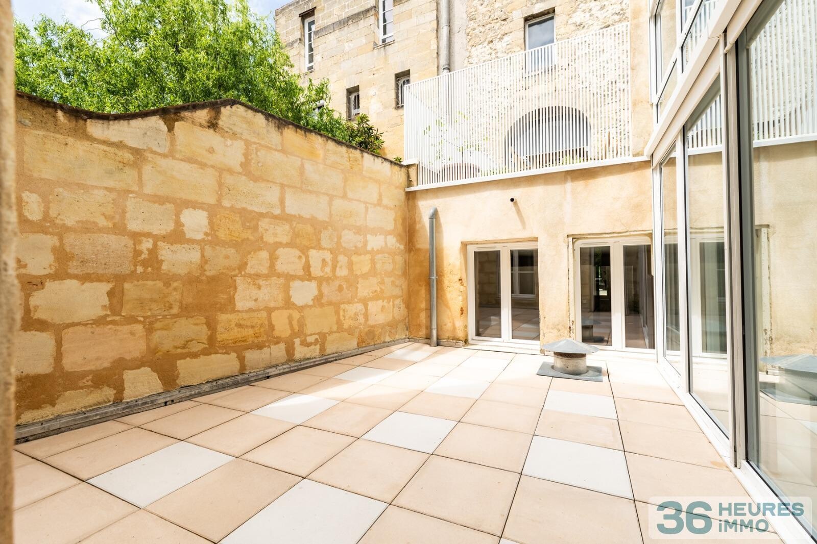 APPARTEMENT AVEC TERRASSE-QUARTIER PEY BERLAND 