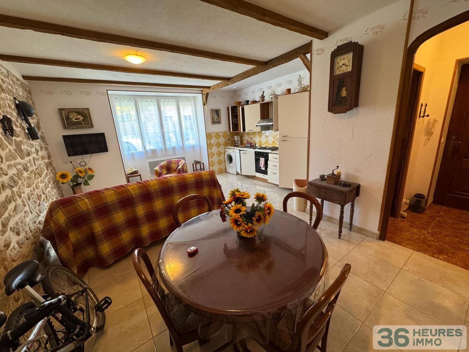 Appartement à vendre avec petite terrasse de 5m² , VENTE INTERACTIVE