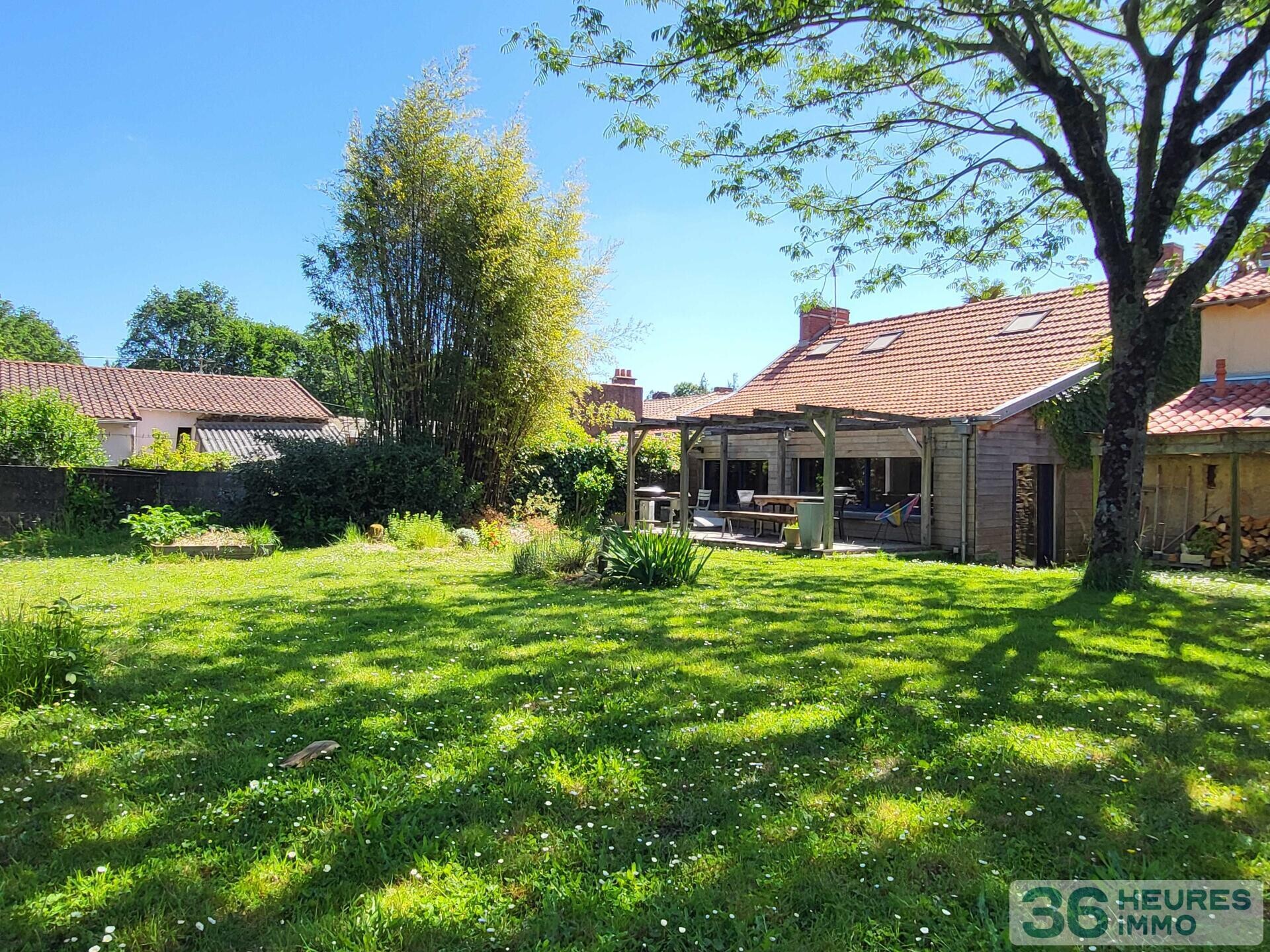 MAISON - BOUGUENAIS - LA ROCHE BALLUE - 3 CHAMBRES - 2 POINTS d'EAU - JARDIN SANS VIS A VIS - CAVE - LIGNE 78