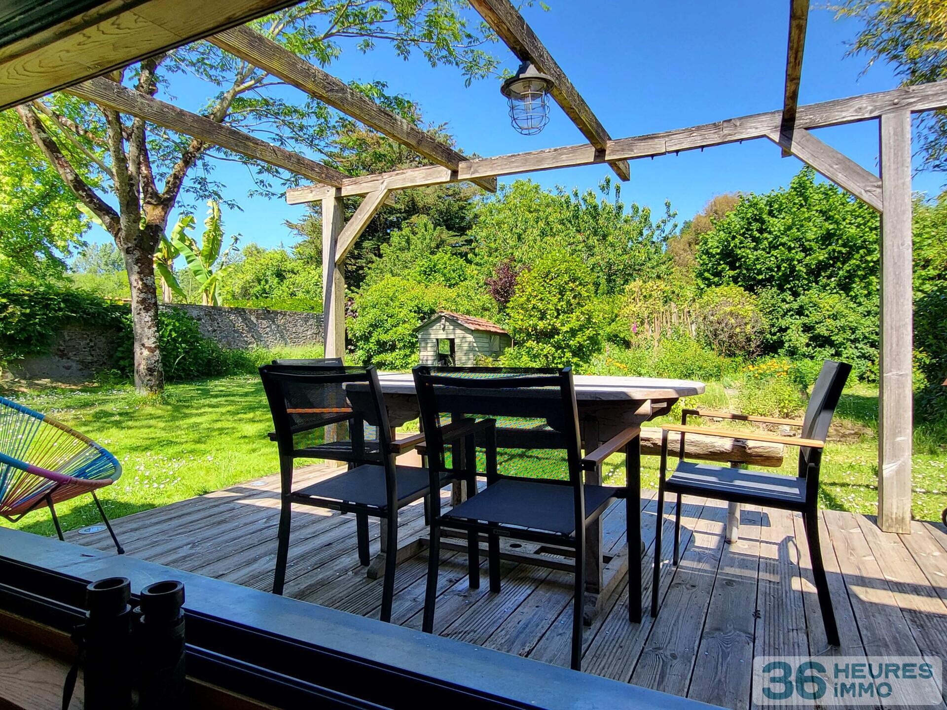 MAISON - BOUGUENAIS - LA ROCHE BALLUE - 3 CHAMBRES - 2 POINTS d'EAU - JARDIN SANS VIS A VIS - CAVE - LIGNE 78