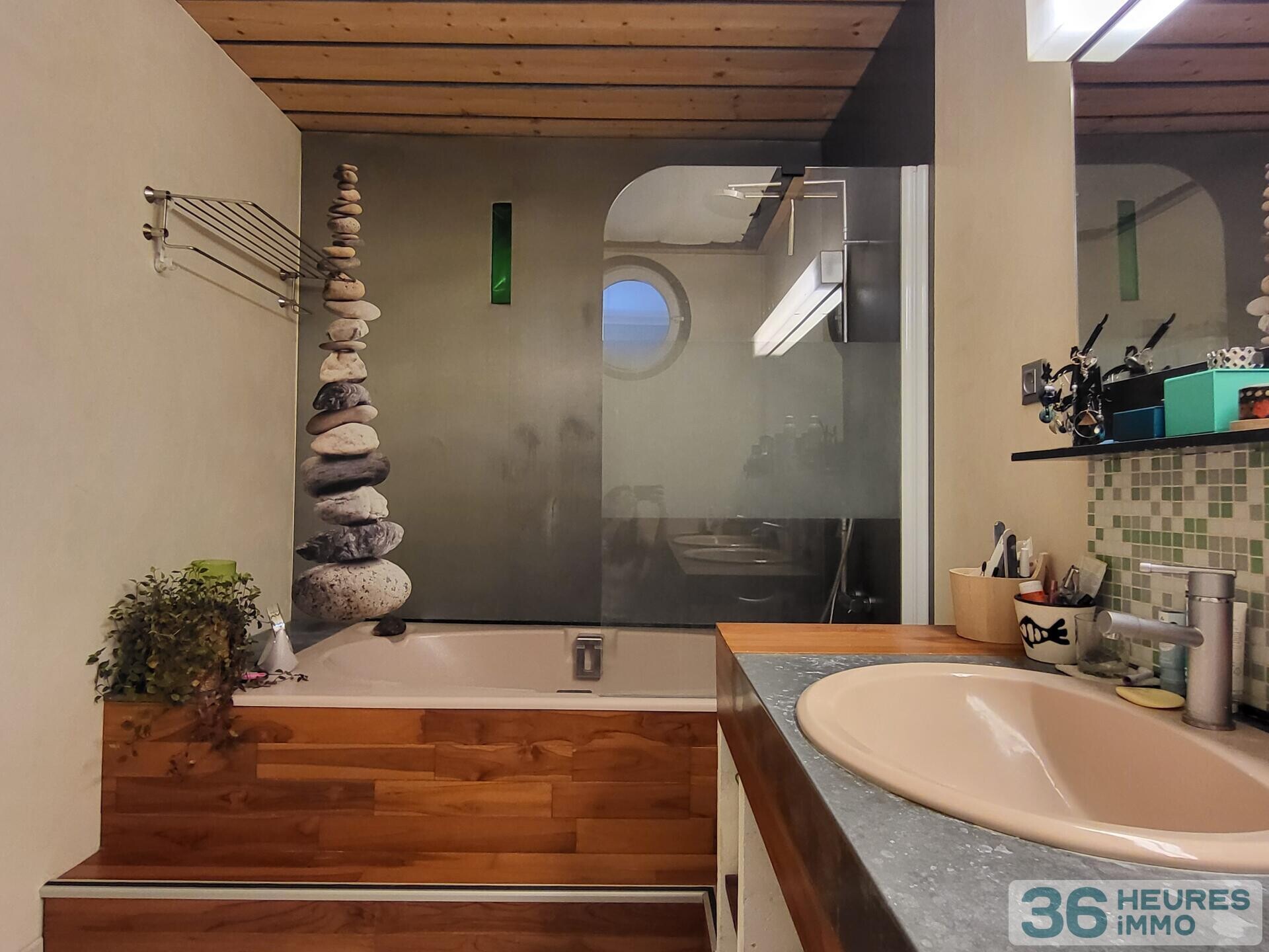 MAISON - BOUGUENAIS - LA ROCHE BALLUE - 3 CHAMBRES - 2 POINTS d'EAU - JARDIN SANS VIS A VIS - CAVE - LIGNE 78