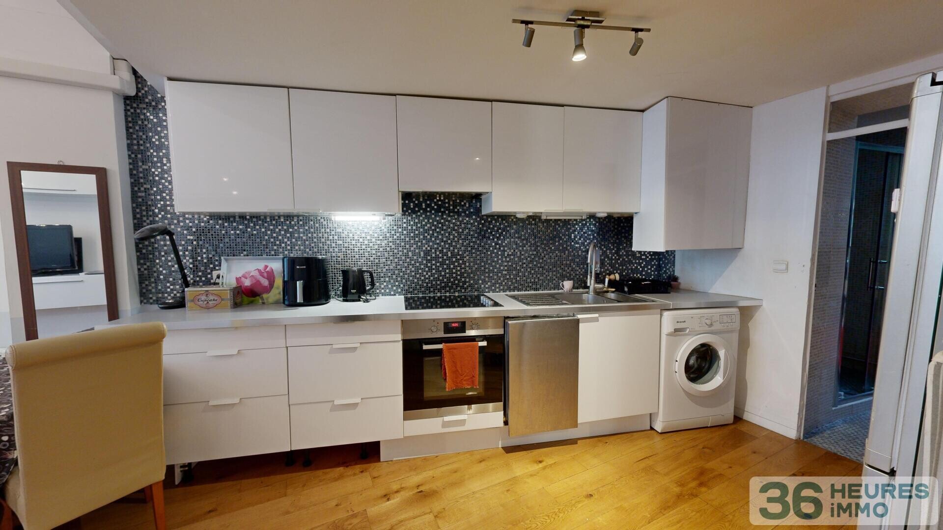 Loft atypique 40m² avec belle hauteur sous plafond - Paris 15