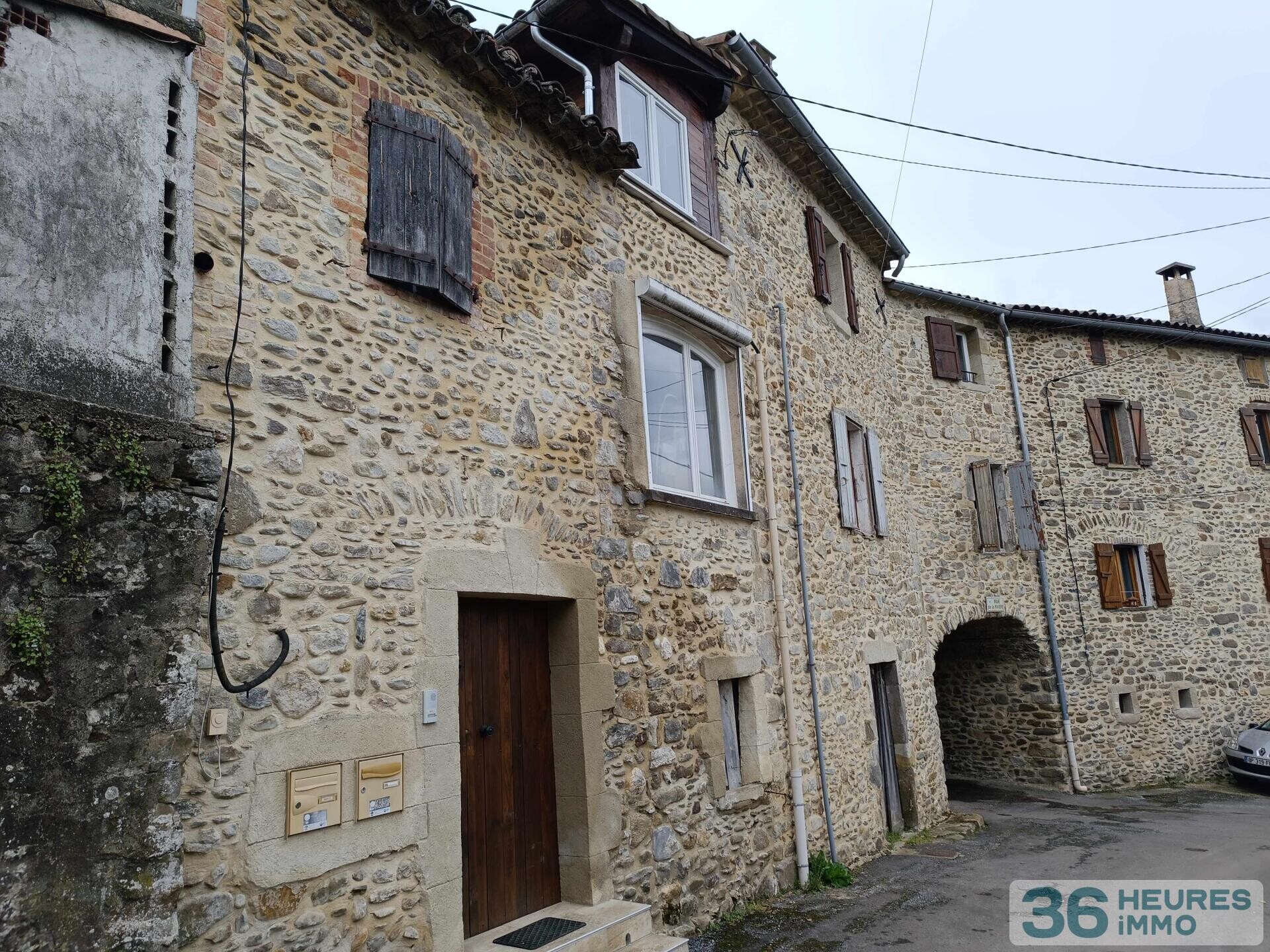 Appartement T3 à rénover intégralement avec jardinet + Terrain de 1460m²