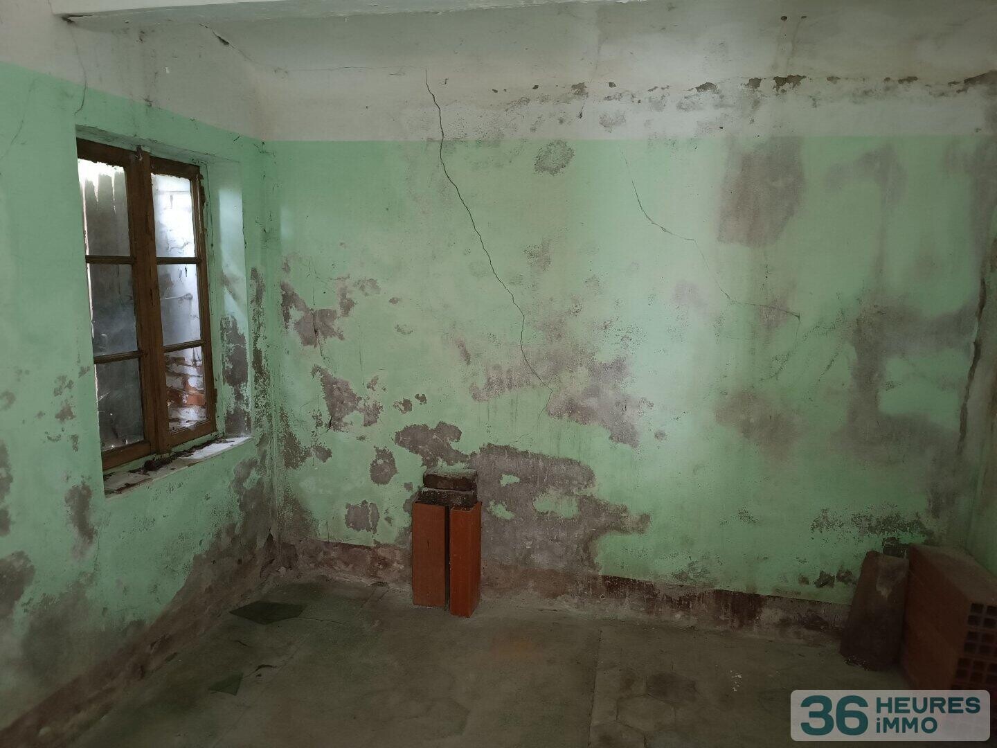 Appartement T3 à rénover intégralement avec jardinet + Terrain de 1460m²