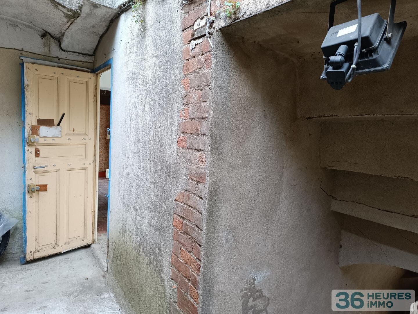 Appartement T3 à rénover intégralement avec jardinet + Terrain de 1460m²