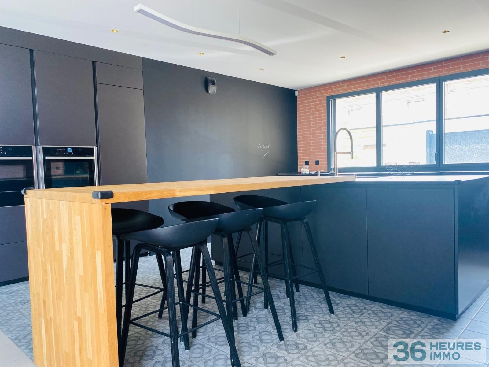 Maison-Loft contemporaine avec prestations haut de gamme Piscine chauffée et jardin 