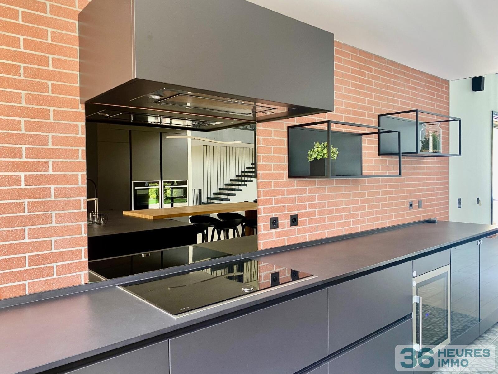 Maison-Loft contemporaine avec prestations haut de gamme Piscine chauffée et jardin 