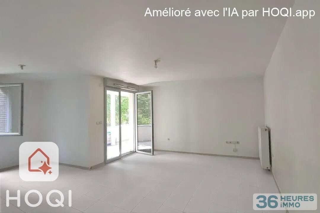 Appartement 3 pièces avec grande terrasse et cellier.