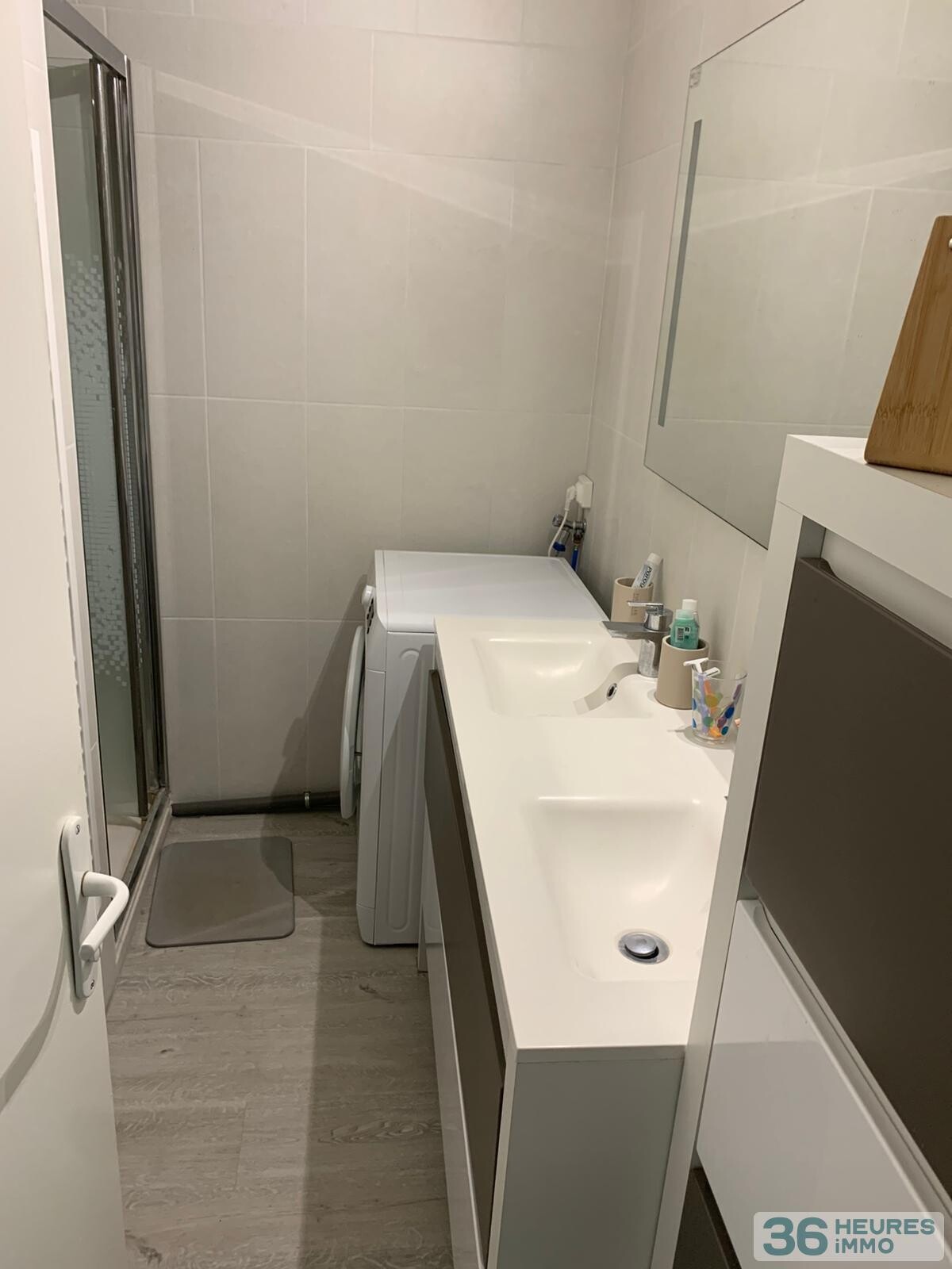 PORT SAINT ANGE APPARTEMENT 2 PIECES VUE MER