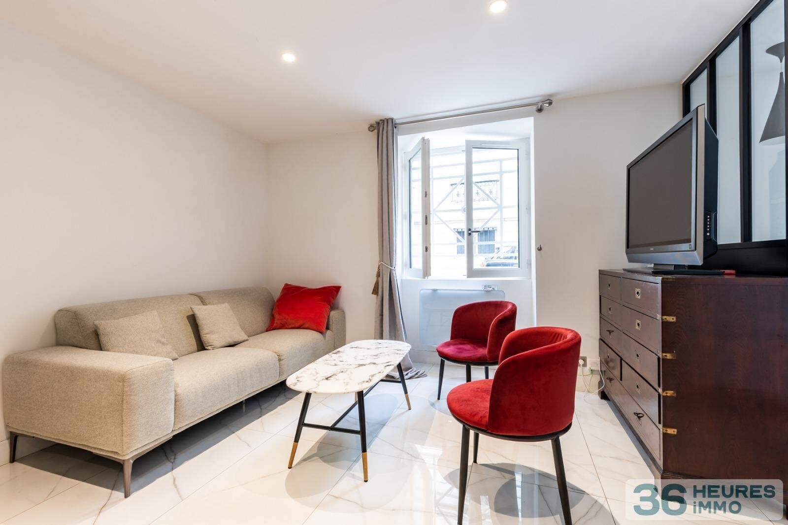 APPARTEMENT T2 avec entrée indépendante -Quartier JARDIN PULIC BORDEAUX 