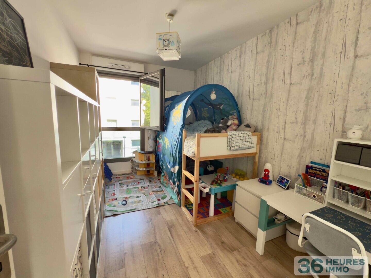 Appartement de 4 pièces avec balcons, cave et 2 parkings