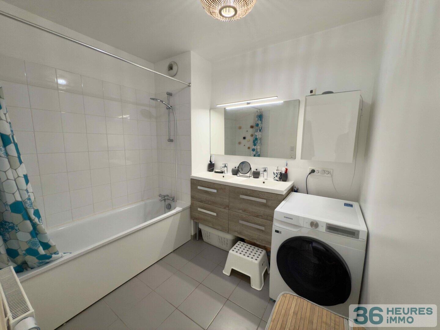 Appartement de 4 pièces avec balcons, cave et 2 parkings