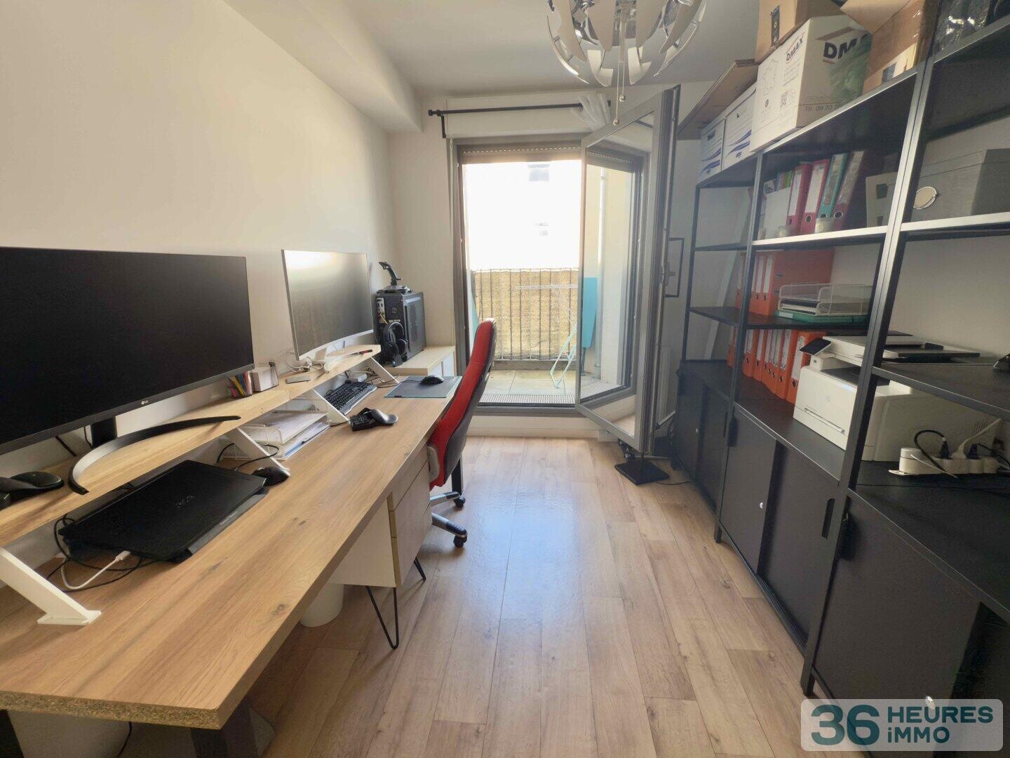 Appartement de 4 pièces avec balcons, cave et 2 parkings