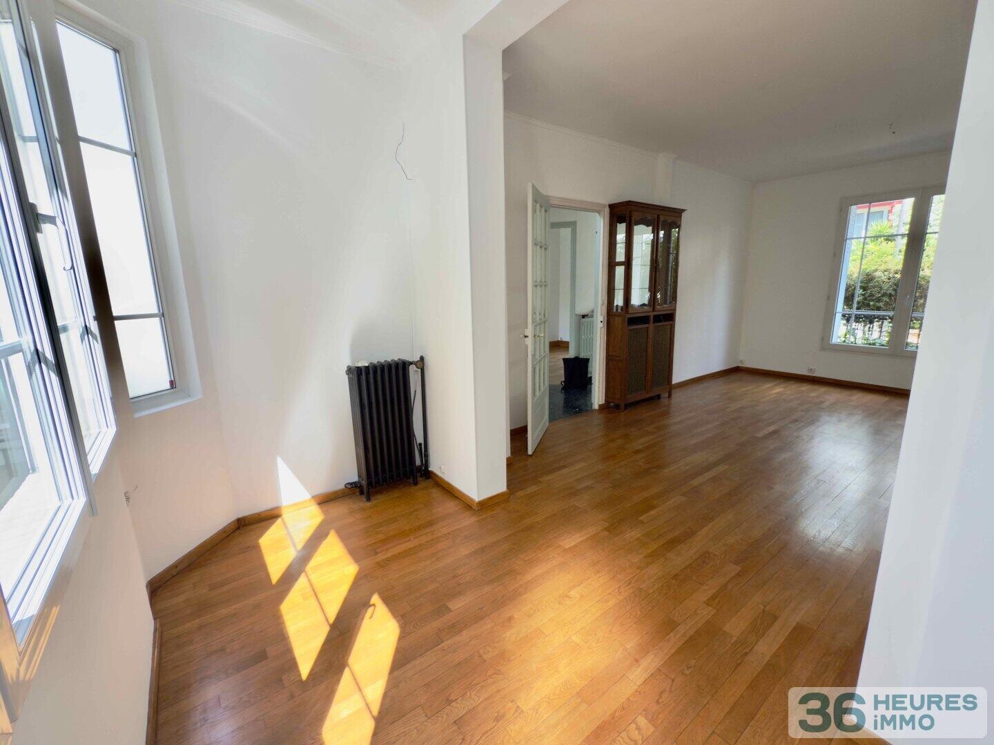 Maison Villa Daviel + grande place de parking à proximité