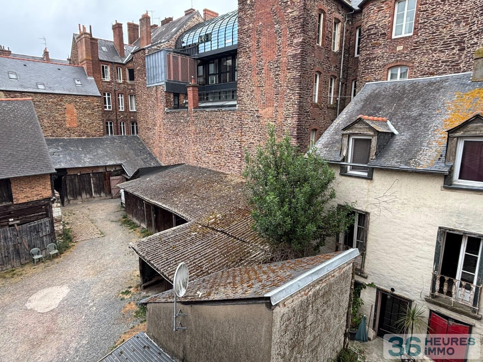  Immeuble/maison/garages