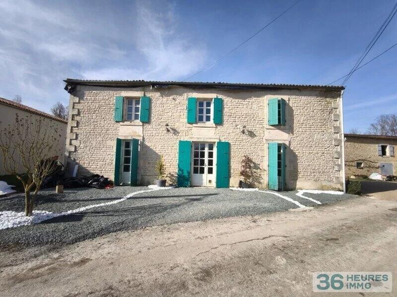 Maison de pierres à réhabiliter