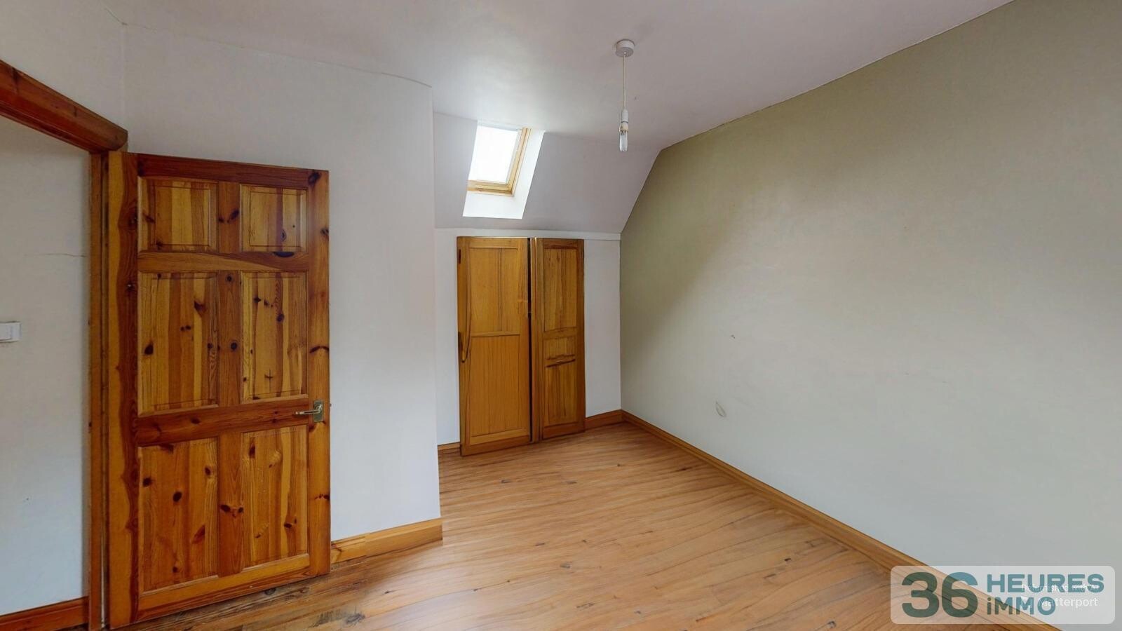 Maison lumineuse avec vue dégagée et hectare de terrain - proche Maël-Carhaix