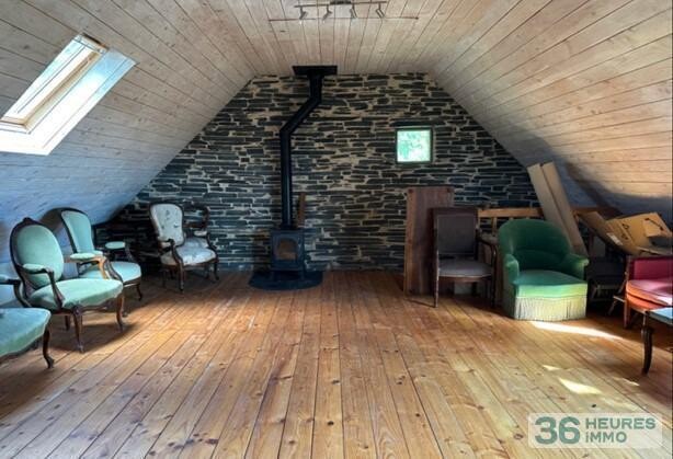 Maison lumineuse avec vue dégagée et hectare de terrain - proche Maël-Carhaix