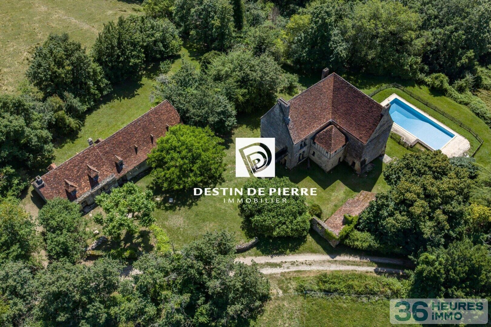 Périgord Noir - Manoir Renaissance et maison paysanne - 11 ha bois et prairies