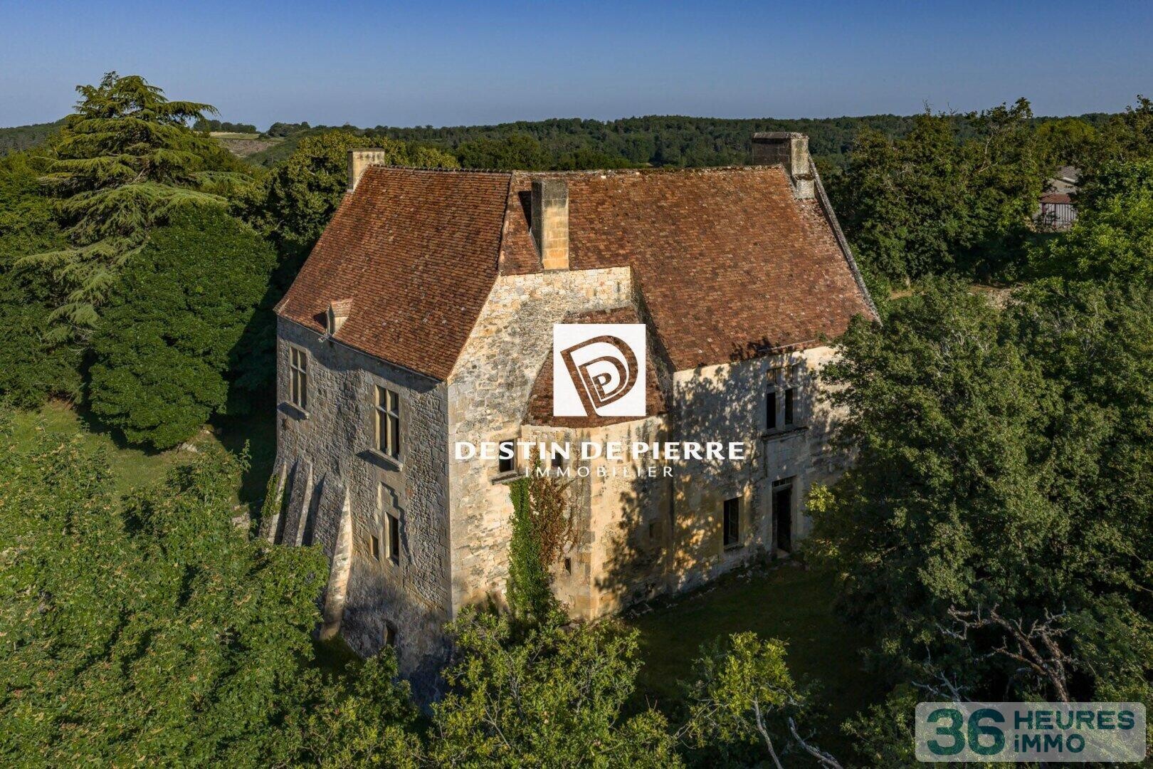Périgord Noir - Manoir Renaissance et maison paysanne - 11 ha bois et prairies