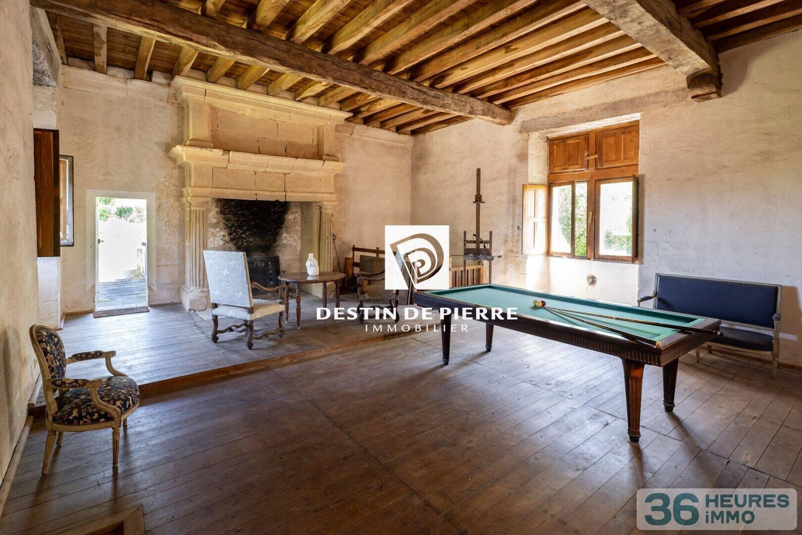 Périgord Noir - Manoir Renaissance et maison paysanne - 11 ha bois et prairies