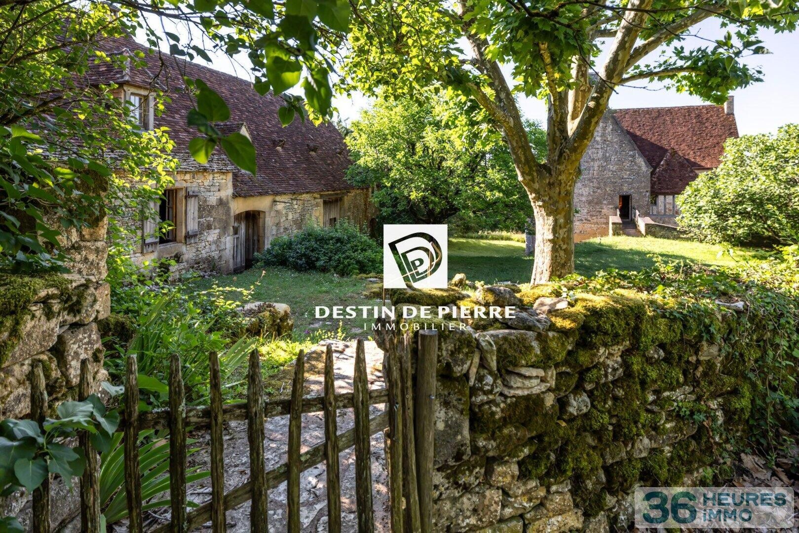 Périgord Noir - Manoir Renaissance et maison paysanne - 11 ha bois et prairies