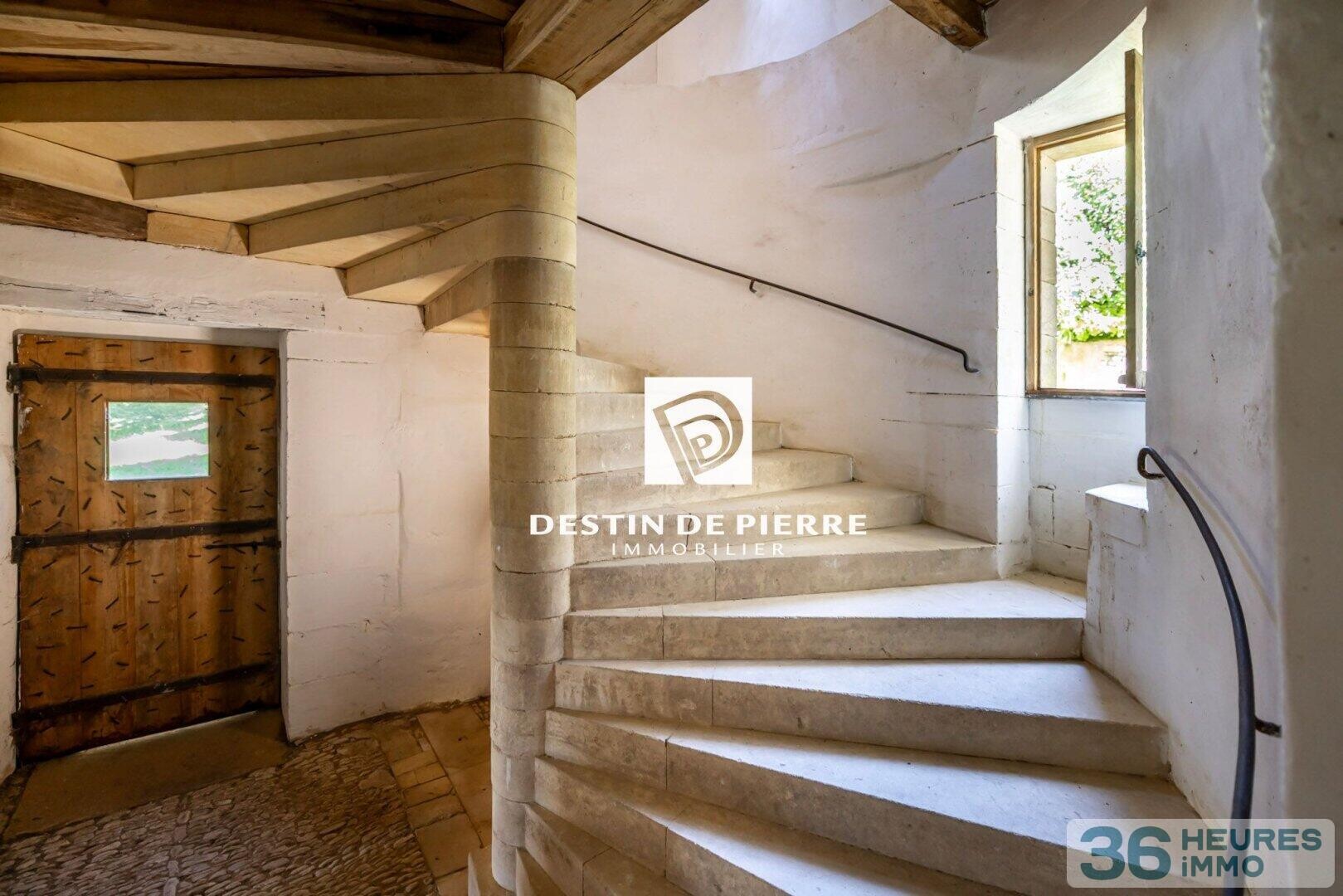 Périgord Noir - Manoir Renaissance et maison paysanne - 11 ha bois et prairies